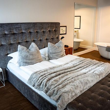 Tiszavirag Szeged Hotel Ngoại thất bức ảnh