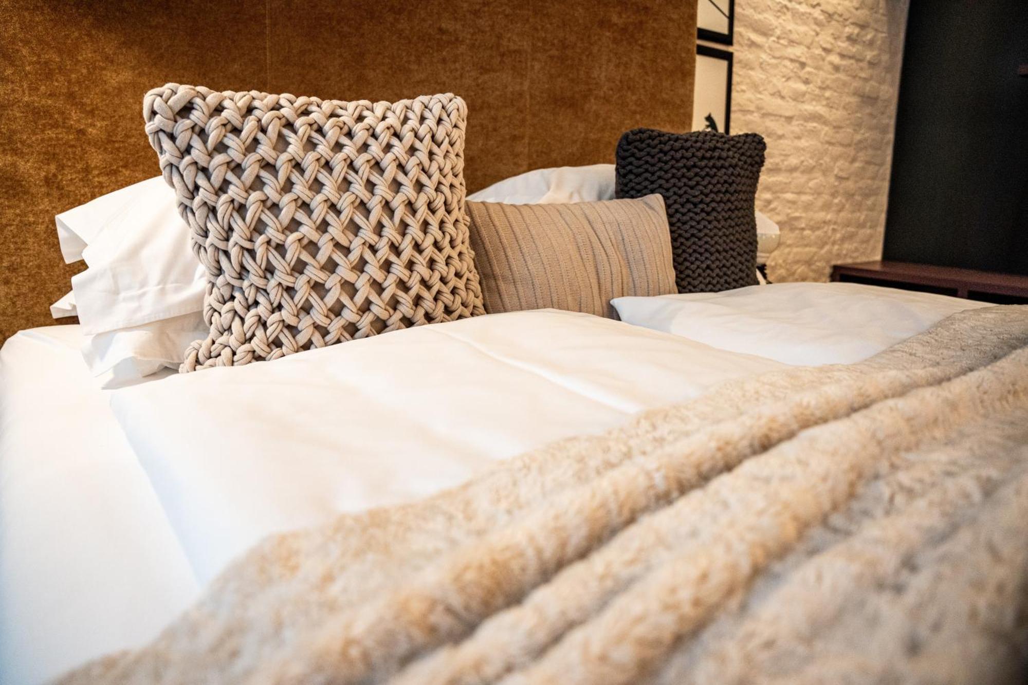 Tiszavirag Szeged Hotel Ngoại thất bức ảnh